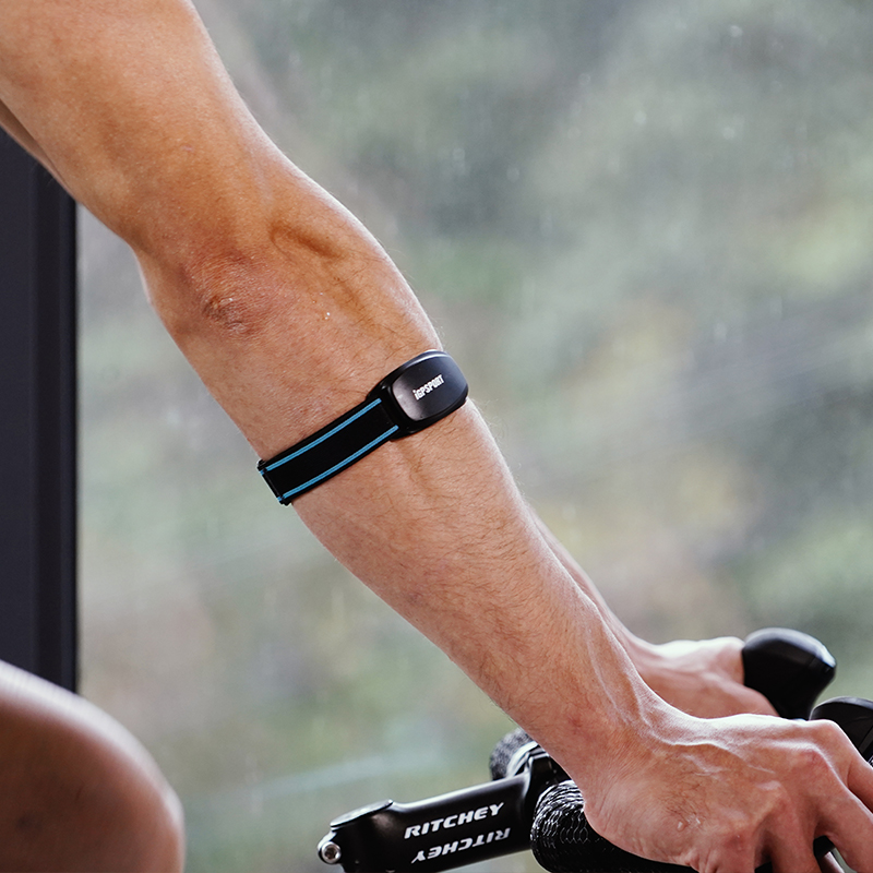 iGPSPORT 65時間心拍数モニター HR70 ANT+ - Cycling Heart Rate Monitor のレビューと価格